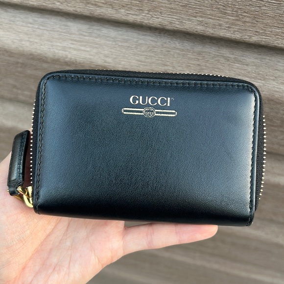 Gucci Handbags - 90’s GUCCI compact wallet